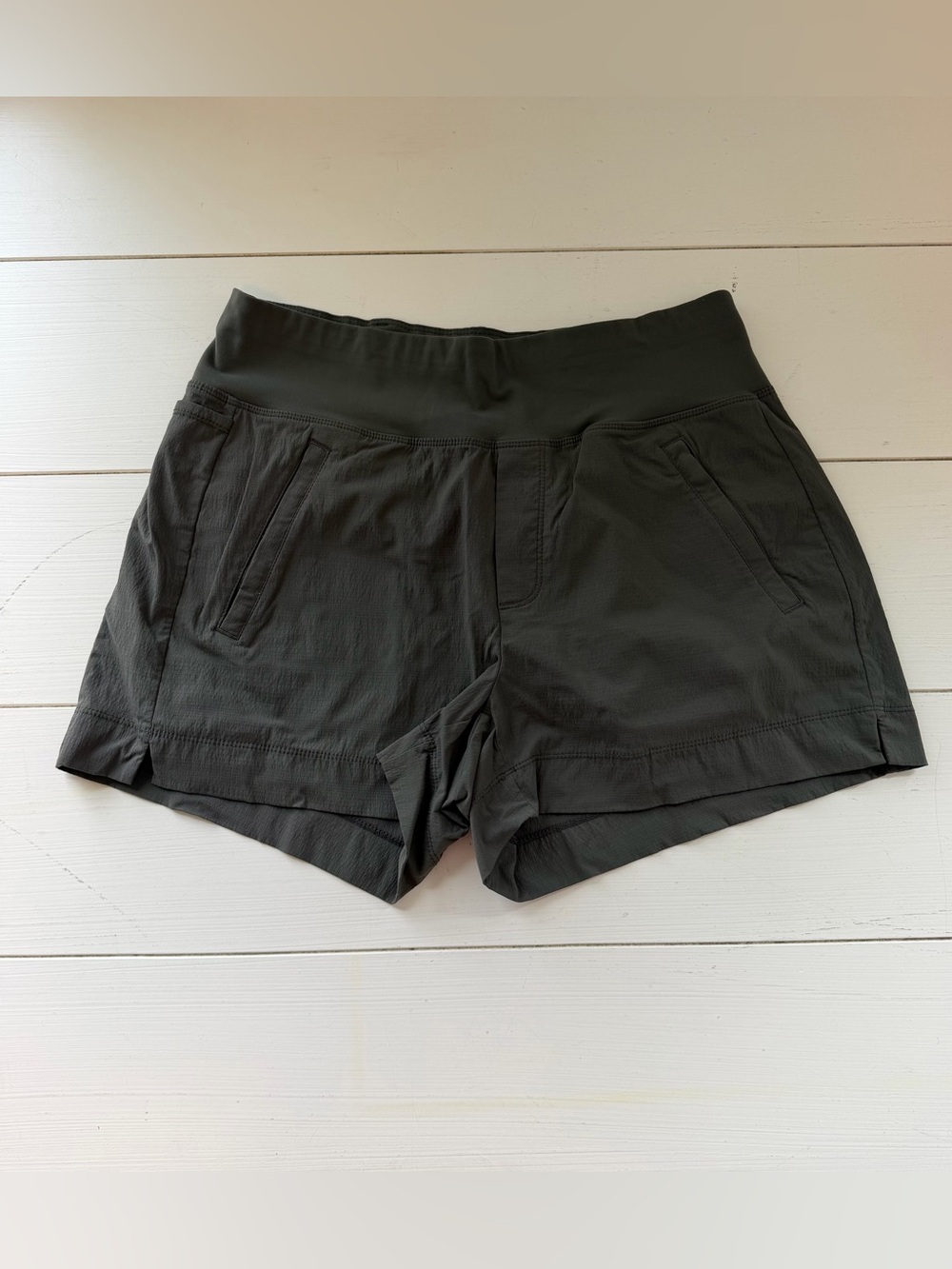 Athleta Trekkie North Shorts